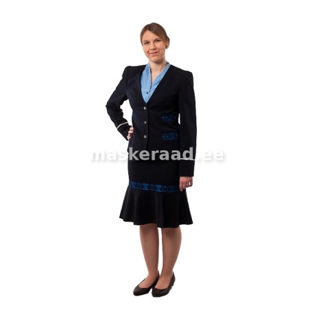 Stjuardess Estonian Air seelikuga