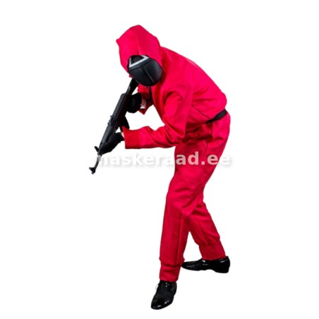 Squid Game valvur punases komebenesoonis maskiga