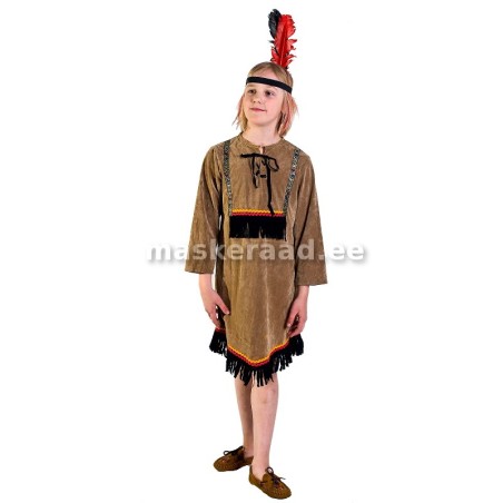 Indiaani tüdruk mustade narmastega kleidis