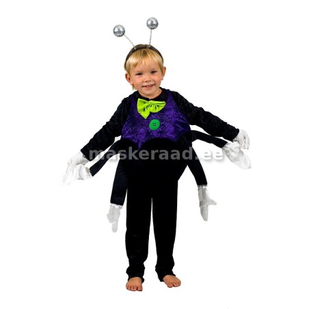 The spider with a green tie