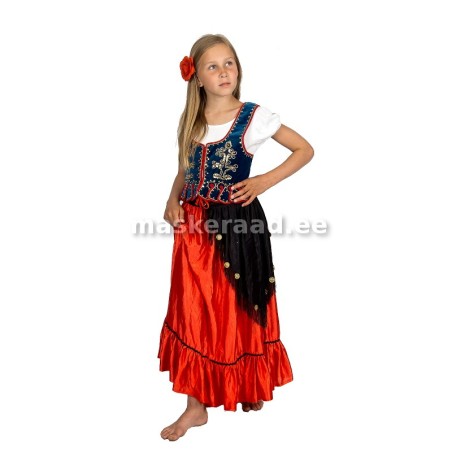 Piraadineiu sinises sametvestis