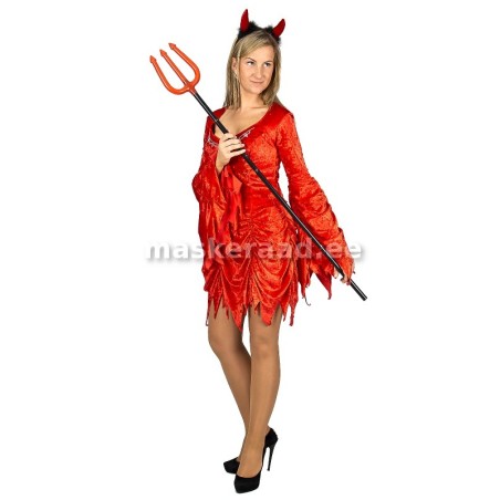 Kuradike punases sametkleidis