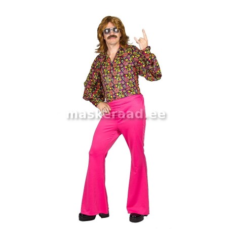 The ' 70s hippy in pink shorts