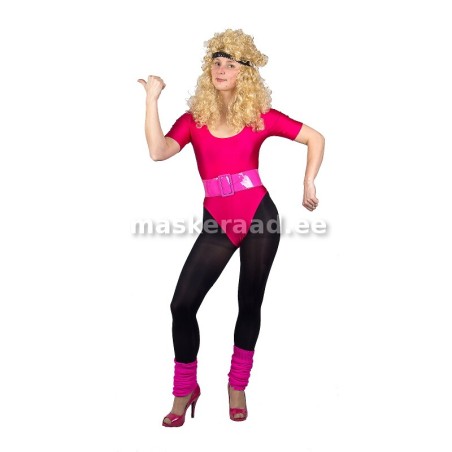 80 -ndad aeroobikakuninganna roosas trikoos