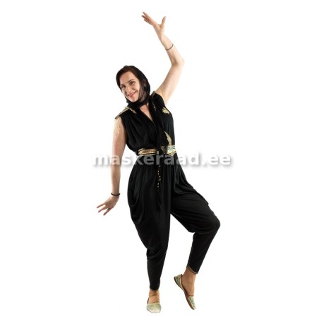 Idamaine kaunitar mustas pükskostüümis