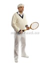 20 -30-ndad tennisemängija valge V-kaelusega kampsunis