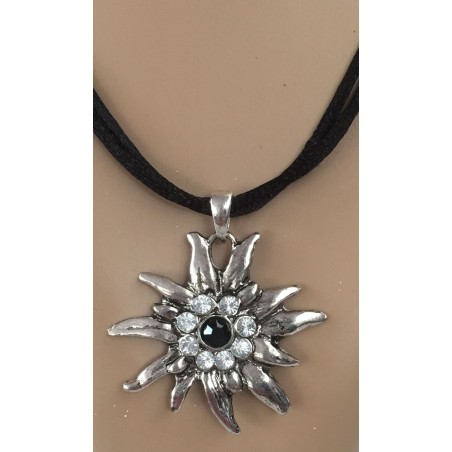 Baieri naise kaelaehe edelweiss