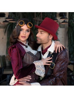 Punane sametine torukübar...