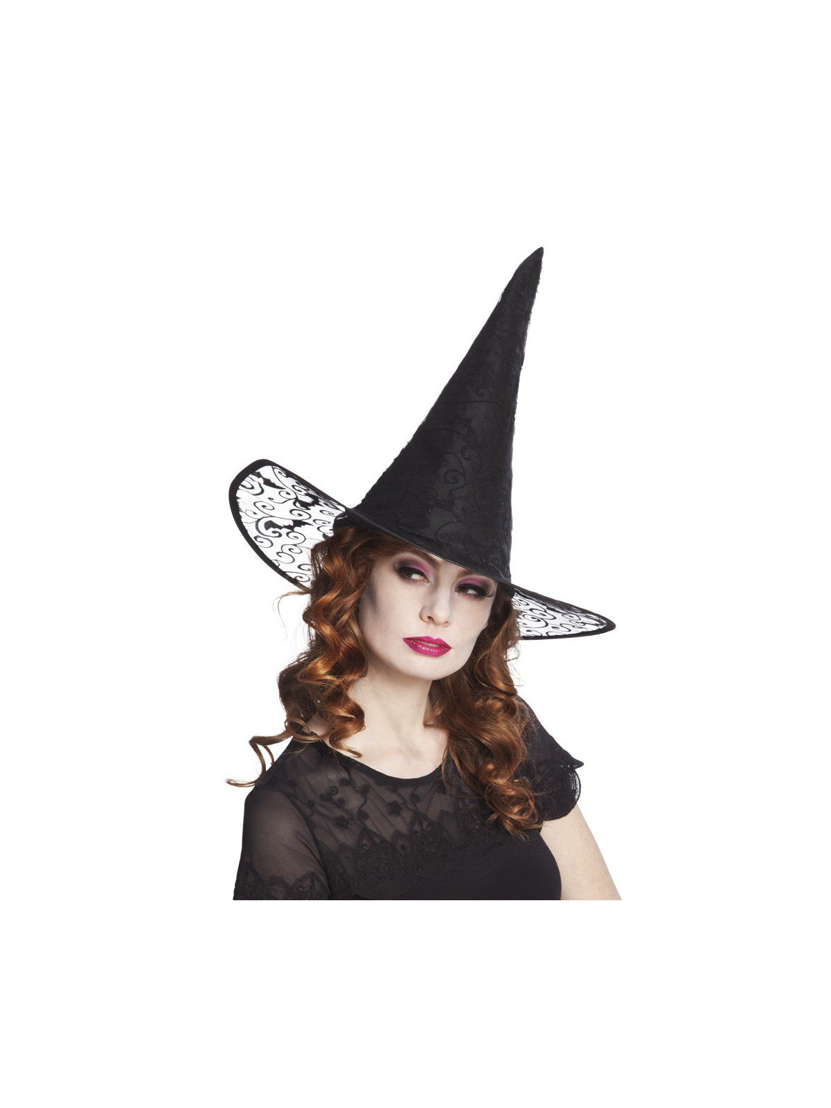 Must pitsiline koonus nõiamüts