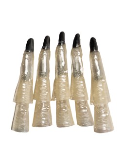 Pimedas helendavad nõia näpud