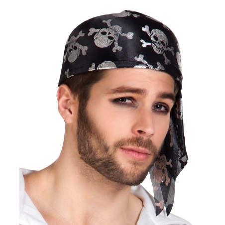 Piraadi rätik/müts erinevad