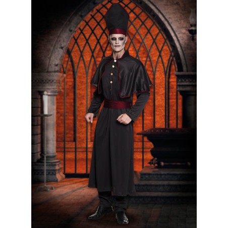 Pimeduse preester 50/52