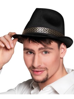 Must kaabu hõbedase mustris...